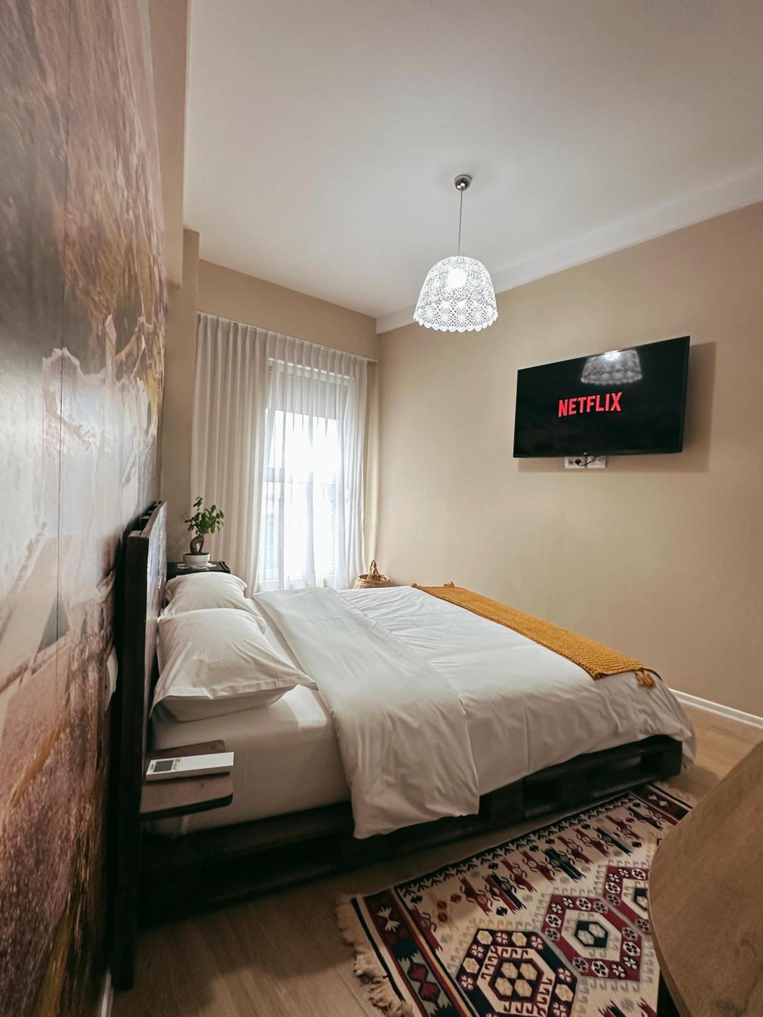 107 Dreams Bed & Breakfast Tirana Exterior photo